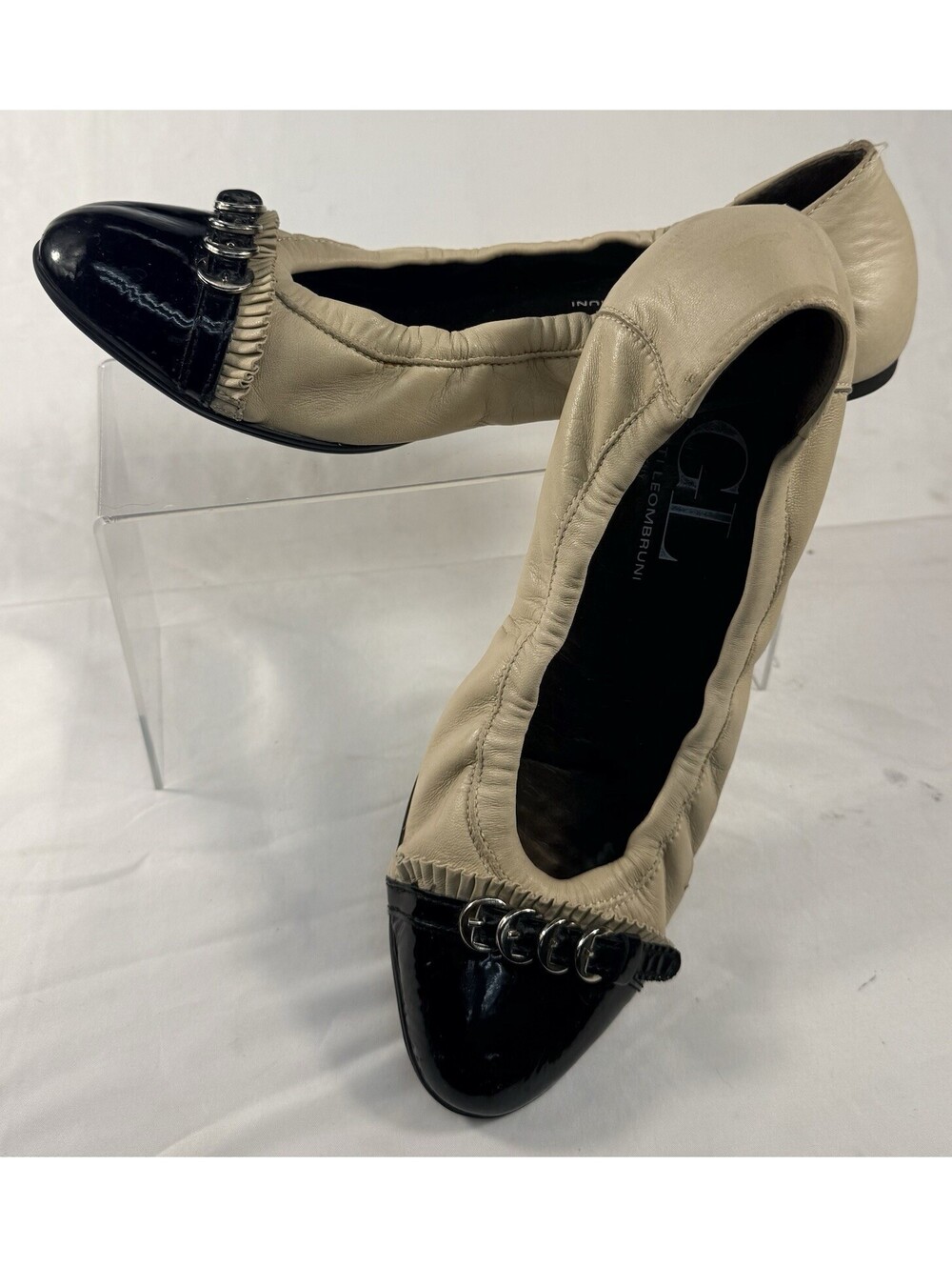 AGL Attilio Giusti Leombruni Flat Beige Toe Buckle Sz 10 1/2 Or 11 Eu 42 1/2